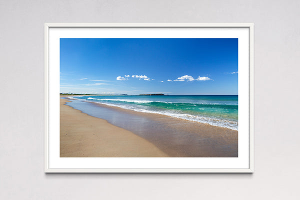 Warilla Beach with view of Windang Island